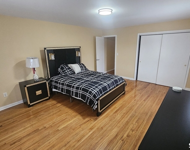 295 Bartlett Street - Photo Thumbnail 11