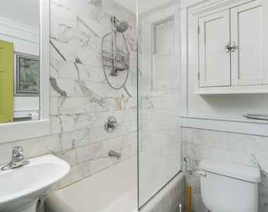 509 East 77th Street - Photo Thumbnail 4