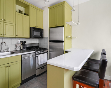 509 East 77th Street - Photo Thumbnail 2