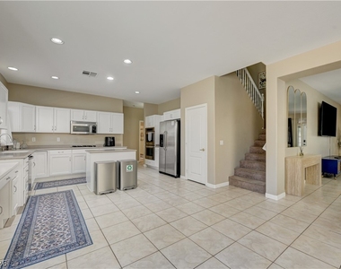 268 Copper Glow Court - Photo Thumbnail 18