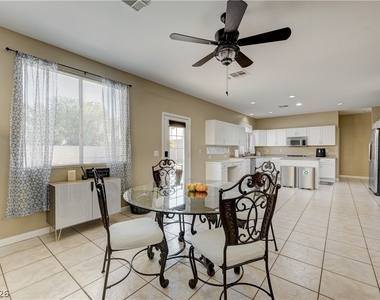 268 Copper Glow Court - Photo Thumbnail 16