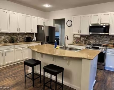 1417 Danielle Rebecca Avenue - Photo Thumbnail 1