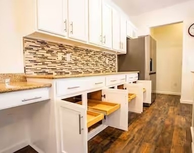 1417 Danielle Rebecca Avenue - Photo Thumbnail 3
