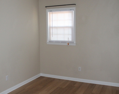128 Sandy Way - Photo Thumbnail 14