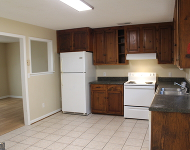 128 Sandy Way - Photo Thumbnail 1