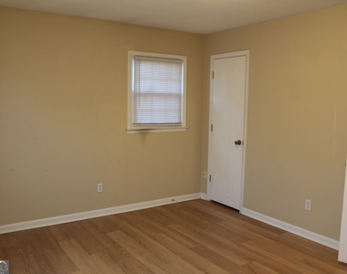 128 Sandy Way - Photo Thumbnail 15