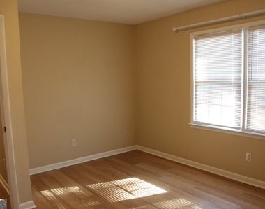128 Sandy Way - Photo Thumbnail 16