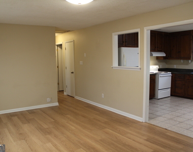 128 Sandy Way - Photo Thumbnail 4