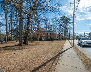 1449 Milledge Avenue - Photo Thumbnail 4