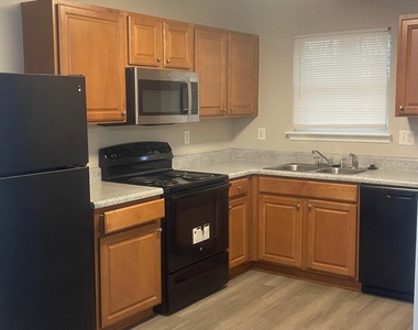 1736 Devon Drive Sw - Photo Thumbnail 15