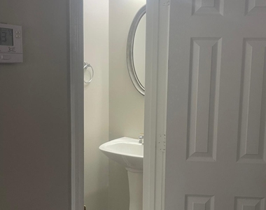 1736 Devon Drive Sw - Photo Thumbnail 13