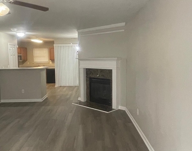 1736 Devon Drive Sw - Photo Thumbnail 8