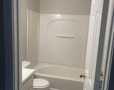 1736 Devon Drive Sw - Photo Thumbnail 31