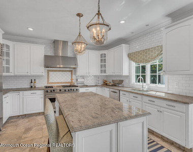 2107 3rd Avenue - Photo Thumbnail 10