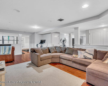 2107 3rd Avenue - Photo Thumbnail 35