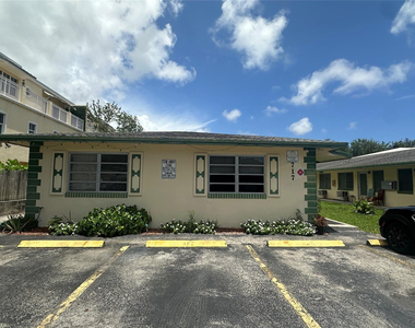 717 Se 16th Street - Photo Thumbnail 8