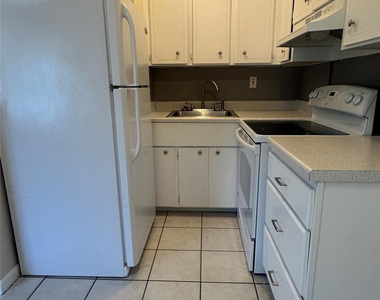 717 Se 16th Street - Photo Thumbnail 1
