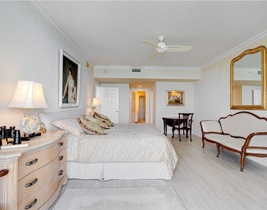 3200 N Ocean Boulevard - Photo Thumbnail 18