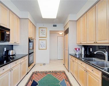 3200 N Ocean Boulevard - Photo Thumbnail 9