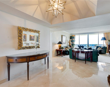 3200 N Ocean Boulevard - Photo Thumbnail 4