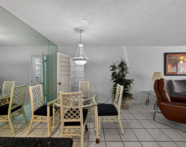 6253 Bay Club Drive - Photo Thumbnail 16