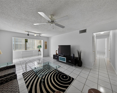 6253 Bay Club Drive - Photo Thumbnail 4