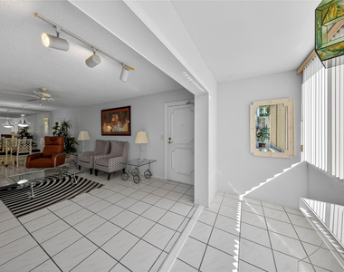 6253 Bay Club Drive - Photo Thumbnail 6