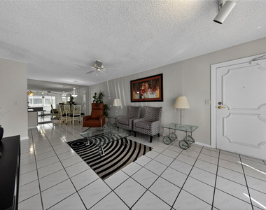 6253 Bay Club Drive - Photo Thumbnail 5