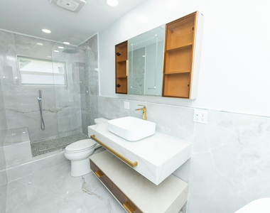 8939 Nw 23rd Street - Photo Thumbnail 12