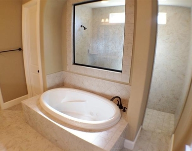 7675 Dotter Drive - Photo Thumbnail 11