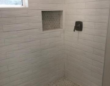 619 Bolivar Street - Photo Thumbnail 4