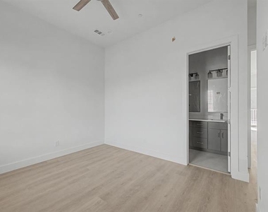 2925 Spruce Valley Lane - Photo Thumbnail 34