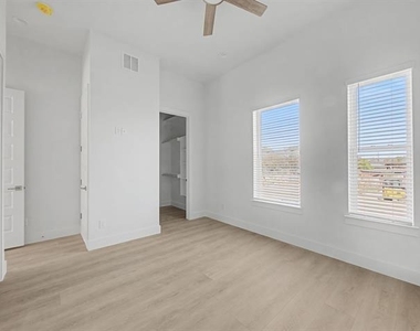 2925 Spruce Valley Lane - Photo Thumbnail 33