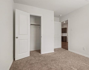 505 Banner Avenue - Photo Thumbnail 24