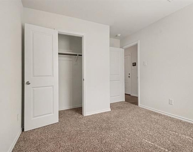 505 Banner Avenue - Photo Thumbnail 20