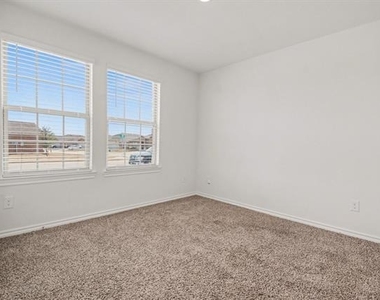 505 Banner Avenue - Photo Thumbnail 16