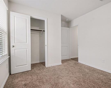 505 Banner Avenue - Photo Thumbnail 22
