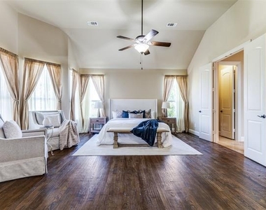 2028 Sterling Trace Drive - Photo Thumbnail 14