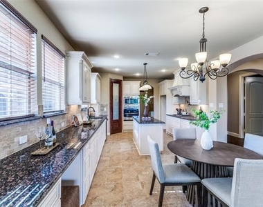 2028 Sterling Trace Drive - Photo Thumbnail 11