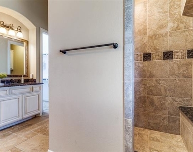 2028 Sterling Trace Drive - Photo Thumbnail 18