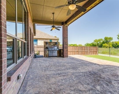 2028 Sterling Trace Drive - Photo Thumbnail 31