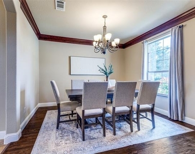 2028 Sterling Trace Drive - Photo Thumbnail 4