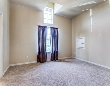 2028 Sterling Trace Drive - Photo Thumbnail 26