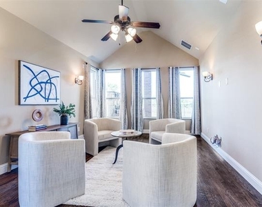 2028 Sterling Trace Drive - Photo Thumbnail 6