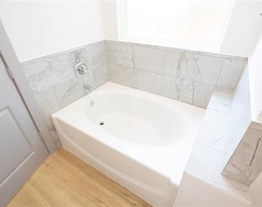 3817 Winfield Avenue - Photo Thumbnail 18