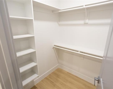3817 Winfield Avenue - Photo Thumbnail 27