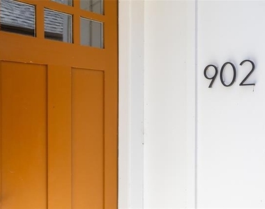 2509 Benbrook Boulevard - Photo Thumbnail 4