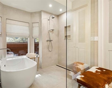 3424 Gillespie - Photo Thumbnail 19