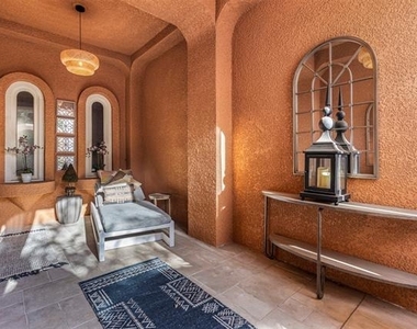 3424 Gillespie - Photo Thumbnail 4
