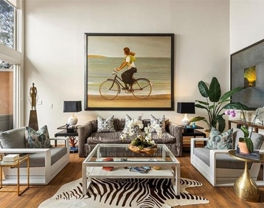 3424 Gillespie - Photo Thumbnail 7